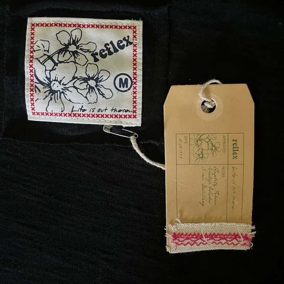 Reflex California Love T-Shirt Lightweight Black w State Logo Fabric Size M NWT - Picture 5 of 8